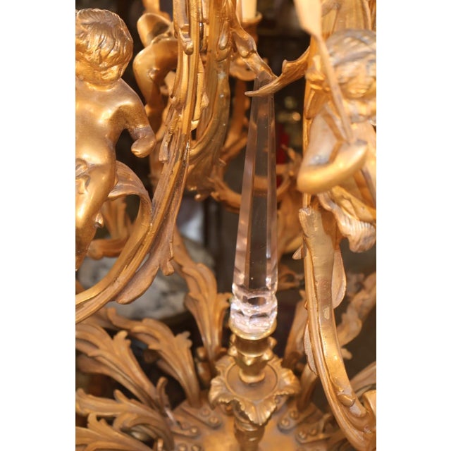 Early 20th Century French Rococo Style Gilt Bronze Putti 16 Light Chandelier For Sale - Image 12 of 18