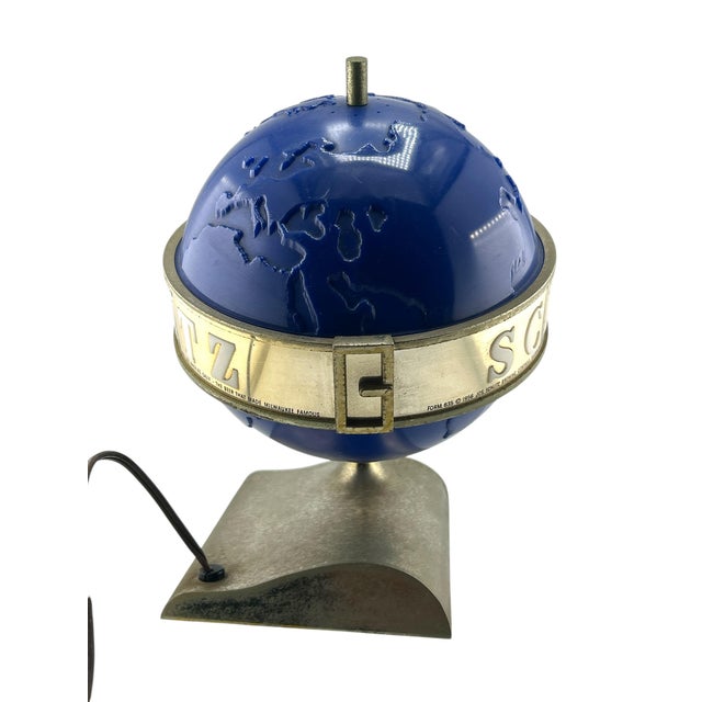 Vintage 1956 Schlitz Beer Salesman Sample Rotating Globe Desk Lamp For Sale In Los Angeles - Image 6 of 8