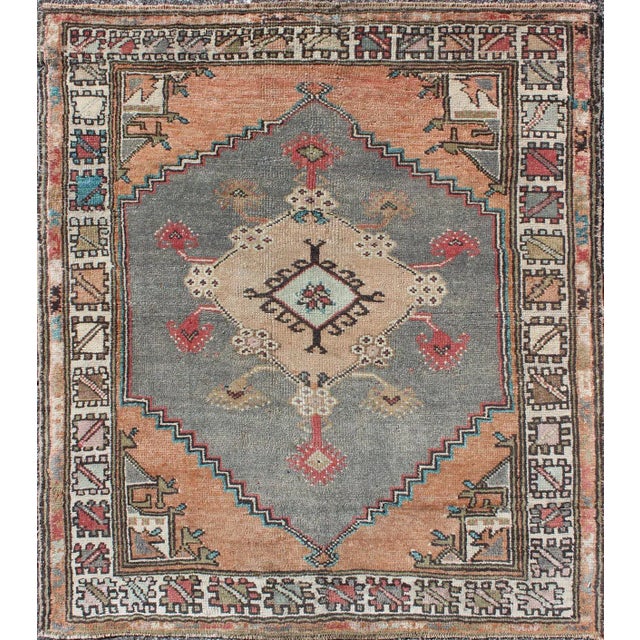 Textile Turkish Hand Knotted Oushak Vintage Small Carpet in Light Orange and Light Gray For Sale - Image 7 of 7