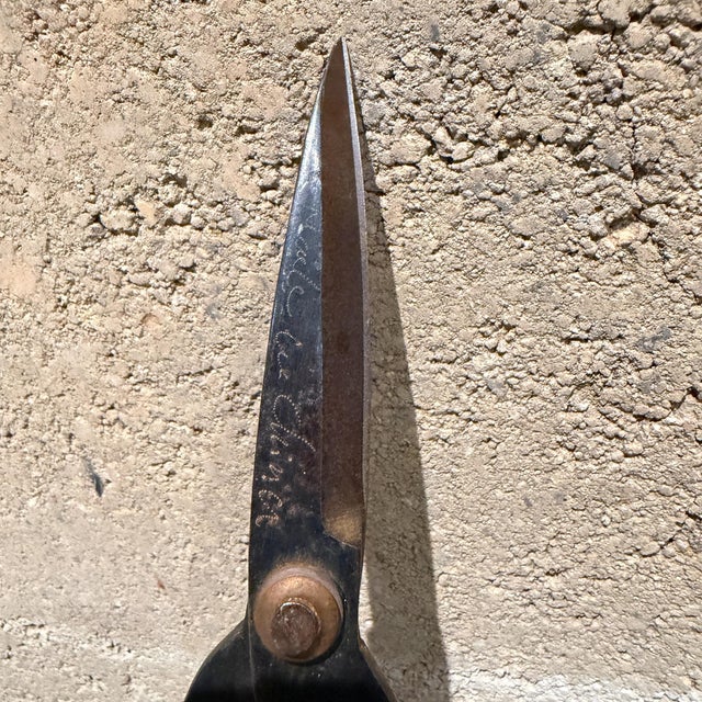 Metal Traditional Pair of Forged Carbon Steel Loop-Handled Shears Chinese Bonsai For Sale - Image 7 of 15