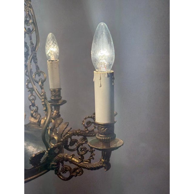 1950s Royal French Empire Gilt Bronze and Forest Green 8-Armed Chandelier, 1950s For Sale - Image 5 of 18