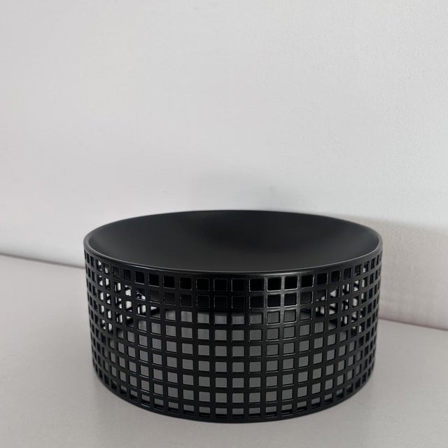 Metal Bowls by Josef Hoffmann for Bieffeplast, 1986, Set of 2 For Sale - Image 7 of 10