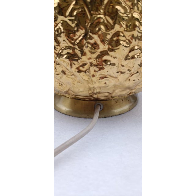 Gold Golden Ceramic Pineapple Table Lamp, 1970s For Sale - Image 8 of 11