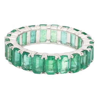 Natural 5.97 cts Zambian emerald band ring 14k gold For Sale