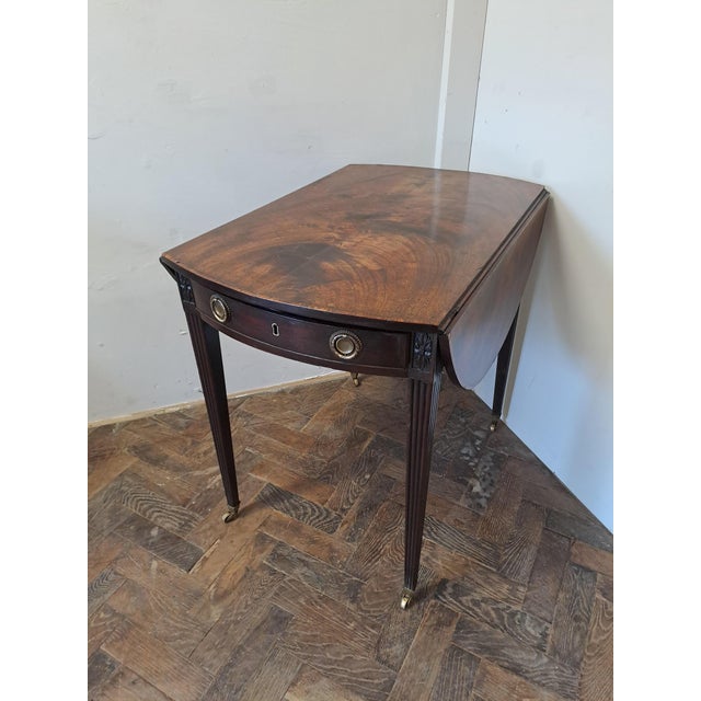 Antique George III Mahogany Pembroke Table, 1790 For Sale - Image 6 of 10