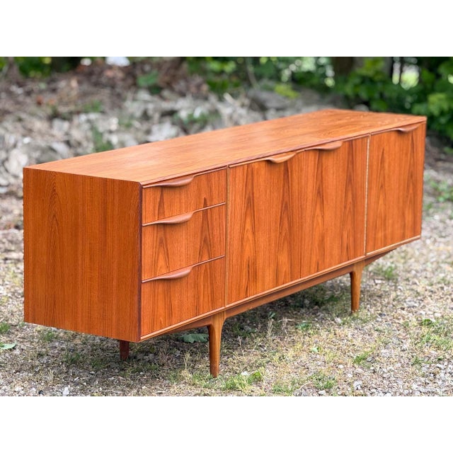 Long Dunvegan Sideboard from McIntosh, 1960s For Sale - Image 6 of 17
