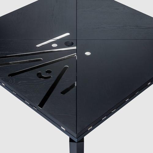 Alella Table by Lluís Clotet for BD For Sale - Image 6 of 8