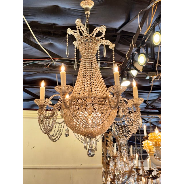 Early 20th Century Pair of Italian Beaded Crystal Basket Chandeliers For Sale - Image 5 of 8