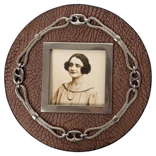 Vintage Nautical Picture Frame with Marine Chains and Leather in the style of Gucci, 1970s For Sale - Image 14 of 14