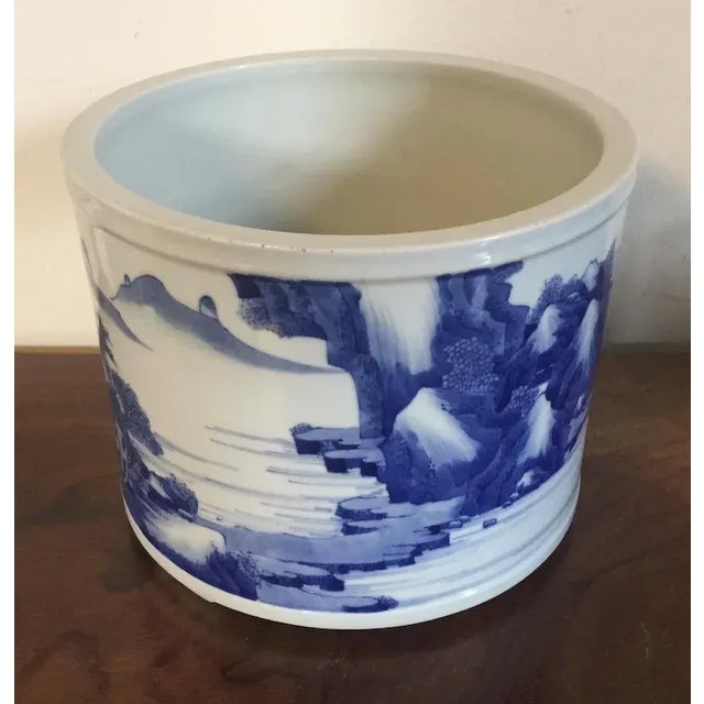 Antique 19th Century Chinese Blue & White Porcelain Cachepot with Harbor Landscape Decoration For Sale - Image 9 of 11
