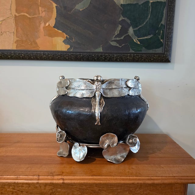 Late 20th Century Art Nouveau-Style Bronze Jardiniere With Dragonfly & Water Lilies For Sale - Image 5 of 16