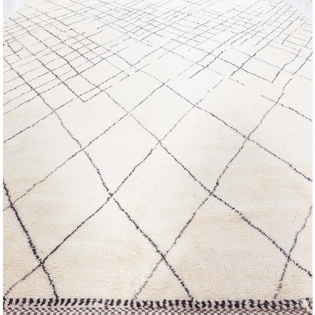 Modern Moroccan Hand-Knotted Wool Rug by Doris Leslie Blau For Sale - Image 4 of 9