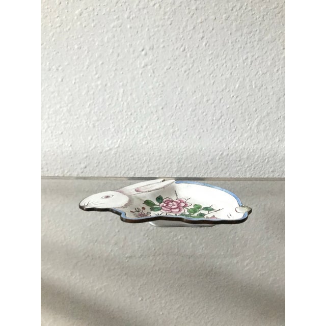Chinese Enameled Rabbit Dish With Floral Design | Symbolic Friendship Mark For Sale In Boise - Image 6 of 6