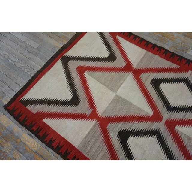 1920s Ivory Gray Diamond Antique American Navajo Carpet 4' X 6'9'' Flatweave Wool Rug For Sale - Image 11 of 15