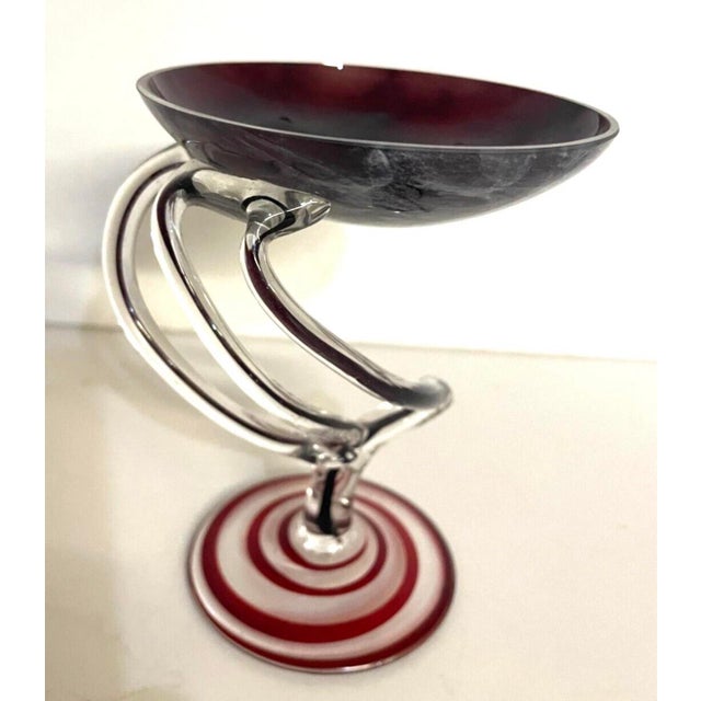 Mid-Century Modern Hand Blown Amethyst “Jellyfish” Polish Art Glass Centerpiece Bowl - Attributed Jozefina Krosno For Sale - Image 3 of 8