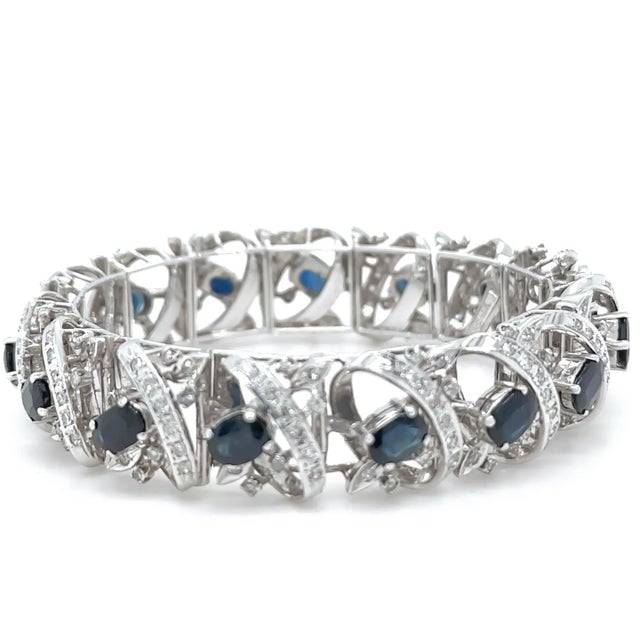 Contemporary 14ct White Gold Sapphire and Diamond Cluster Bracelet 11.45ct 48.29g For Sale - Image 3 of 12