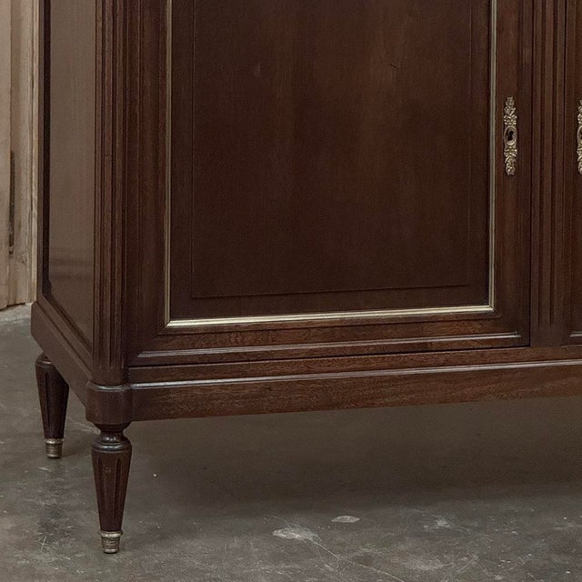 19th Century French Louis XVI Mahogany Buffet With Cararra Marble For Sale In Dallas - Image 6 of 16