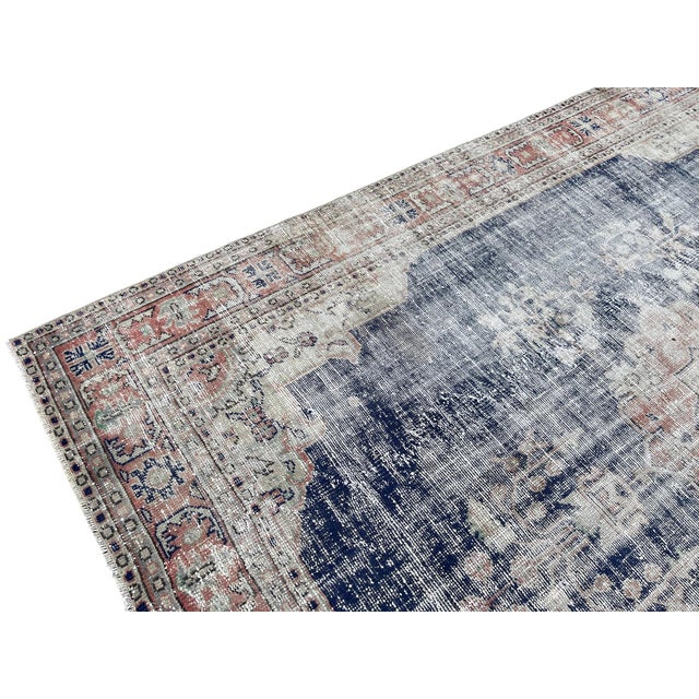 Large Oushak Rug. Usak (Oushak) was one of the most famous rug regions in Turkey. ( one of the larger towns in Western...