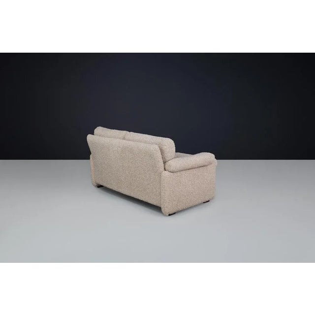 Mid-Century Modern Two-Seat Coronado Sofa attributed to Tobia Scarpa for B&b Italia, 1960s For Sale - Image 4 of 11