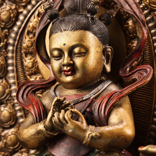 Late 20th Century Gilt Painted Bronze Manjushri Bodhisattva Sculpture Seated on Lion For Sale In Los Angeles - Image 6 of 9