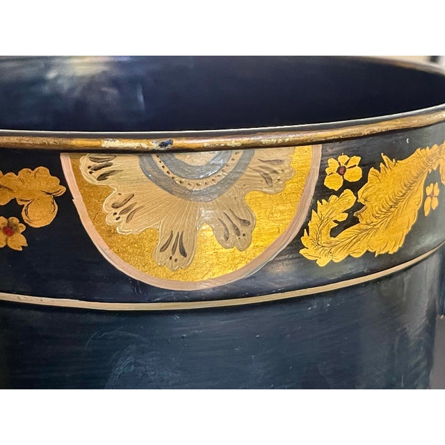 Metal English Traditional Black Tole Decoupage and Stenciled Two Handle Pail For Sale - Image 7 of 11