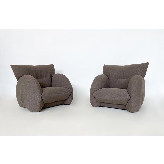 Mid-Century Modern Pair of Italian Armchairs, Italy, 1960s - New Upholstery.