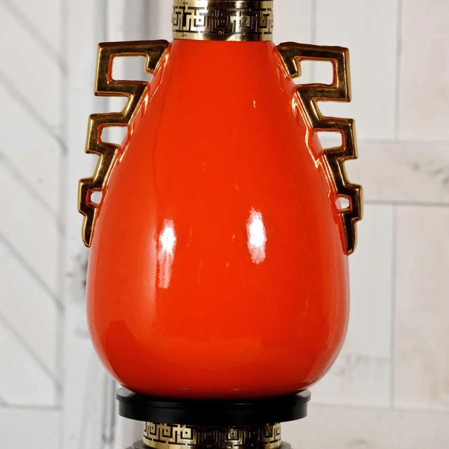 Mid-Century Modern Hollywood Regency Glazed Ceramic Lamp in the Style of James Mont For Sale - Image 3 of 12