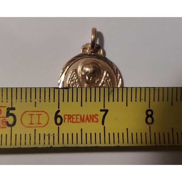 18k Gold Pendant Medal, 1950s For Sale - Image 4 of 17