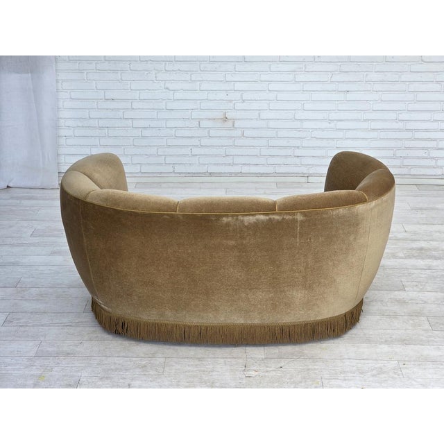 Danish Banana 2-Seater Sofa in Green Velour and Oak, 1960s For Sale - Image 9 of 18