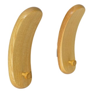 Spatola Wall Coat Hangers by De Paz, Durbino, Lomazzi for Fiarm, 1970s, Set of 2 For Sale
