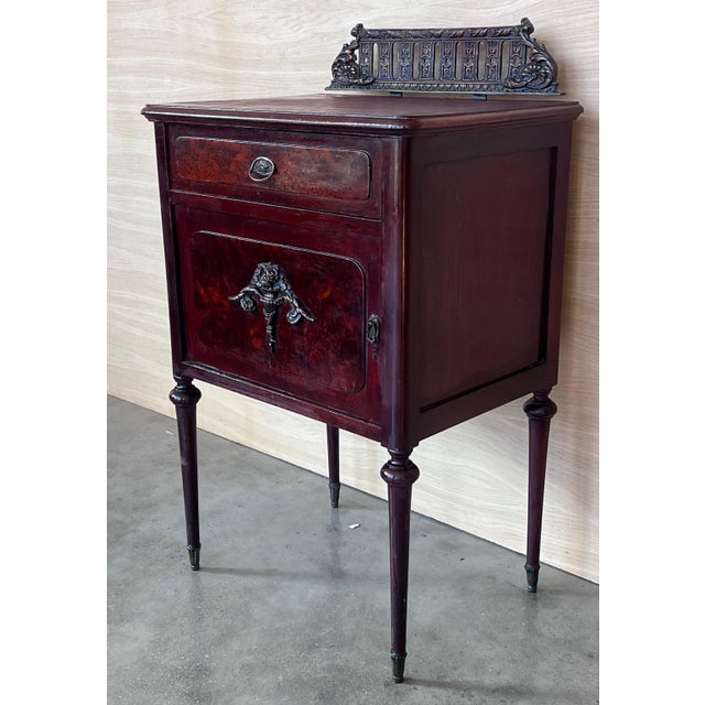 French Provincial Late 19th Century Pair of French Mahogany Nightstands with Drawer, Door and Bronze Crest For Sale - Image 3 of 18