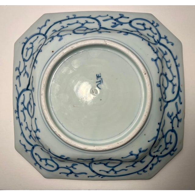 Late 19th Century Late 19th C. Meiji Era Japanese Imari Hand Painted Octagonal Porcelain Plate 12" For Sale - Image 5 of 11