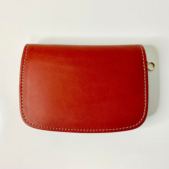 Metal 1996 Vintage Boho Chic Coach Red Leather Small Zipper Closure Cards & Money Wallet. For Sale - Image 7 of 10