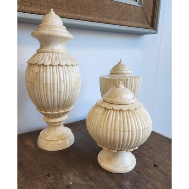 Enrique Garcel Vintage Enrique Garcel Neoclassical Style Fluted Tessellated Bone Lidded Urns - Set of 3 For Sale - Image 4 of 16