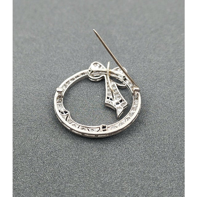 2020s 3.00 Ct Natural Sapphire & Diamond Brooch For Sale - Image 5 of 9