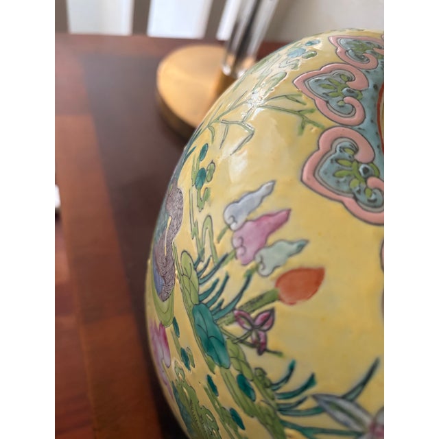 Yellow Oversized 14” Vintage Yellow Famille Rose Lotus Pond Ginger Jar For Sale - Image 8 of 10