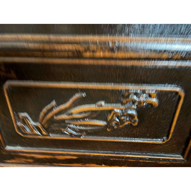 Late 20th Century Vintage Chinese Chinoiserie Black Lacquer Wine & Bar Cabinet For Sale - Image 5 of 11