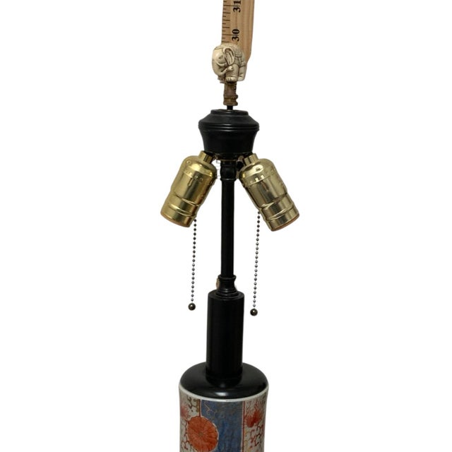 Antique Japanese Imari Porcelain Baluster Vase Table Lamps Late Meiji Taisho - a Pair For Sale In Palm Springs - Image 6 of 12