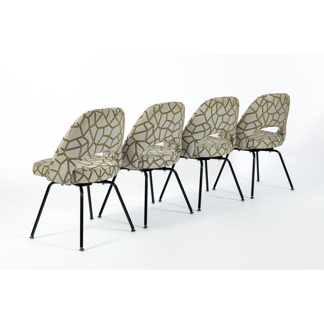 Early 21st Century Set of 4 Eero Saarinen Executive Side Chairs for Knoll Mid Century Modern Black Metal For Sale - Image 5 of 12