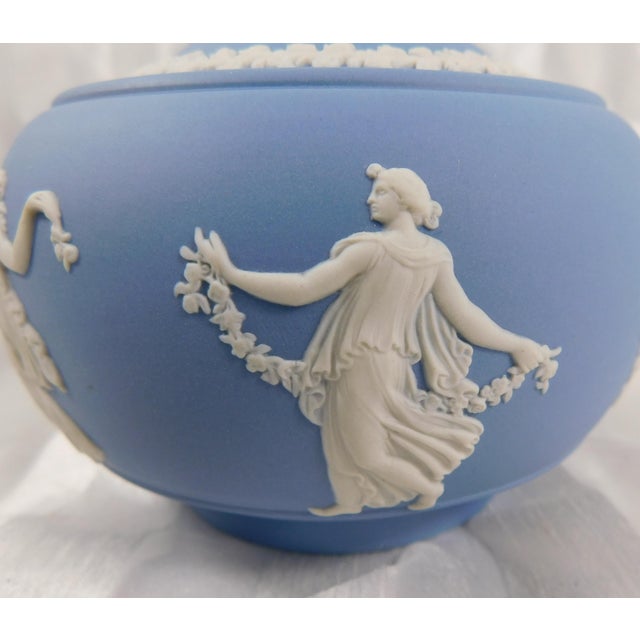 Mid-Century Modern 1930s Light Blue Wedgwood Jasperware Sugar Bowl For Sale - Image 3 of 6