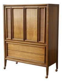 Example of Thomasville Dressers and Chests of Drawers