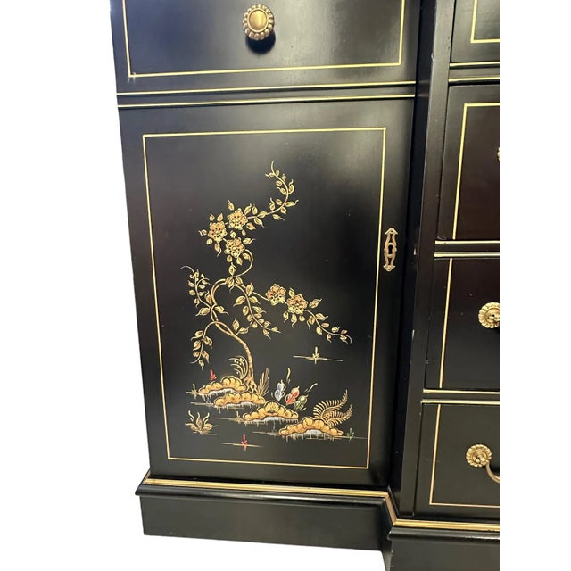 Chinoiserie Mid 20th Century Vintage Black Lacquered Chinoiserie Bubble Glass Display Cabinet by Jasper Cabinet Company For Sale - Image 3 of 12