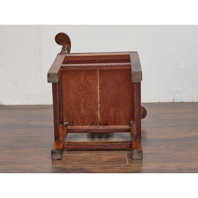Wood English 19th Century Oak Corner Chair With Carved Back Splats For Sale - Image 7 of 9