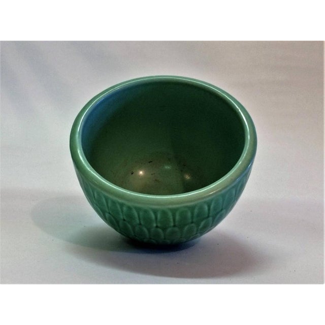 Small Green Faience Marselis Bowl by Nils Thorsson for Royal Copenhagen, 1950s For Sale - Image 3 of 6