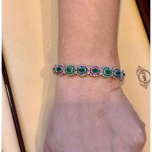 Emerald 8 Ct Oval Cut Emerald & Ruby & Sapphire Tennis Bracelet 14 Kt White Gold 25.5Gm For Sale - Image 8 of 18