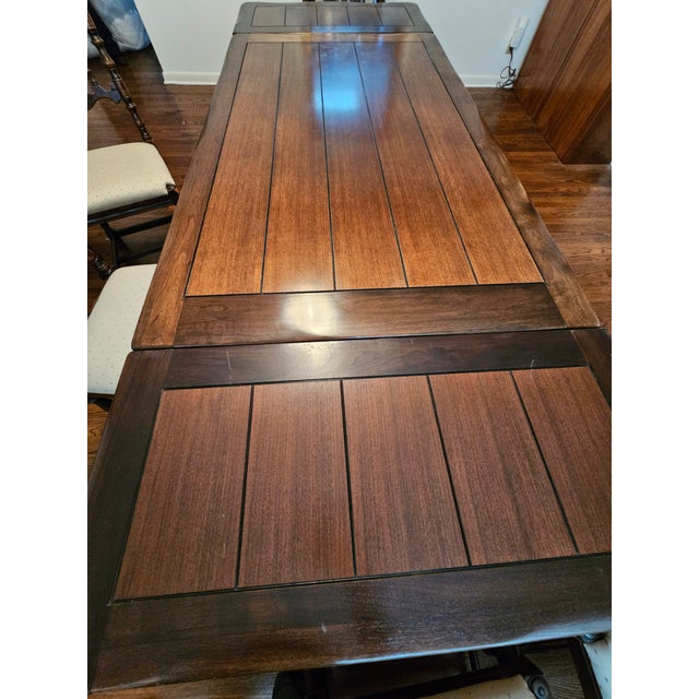 Berkey & Gay Early 20th Century Antique Walnut Berkey&Gay Dining Room Table With 5 Chairs and One Armchair For Sale - Image 4 of 11