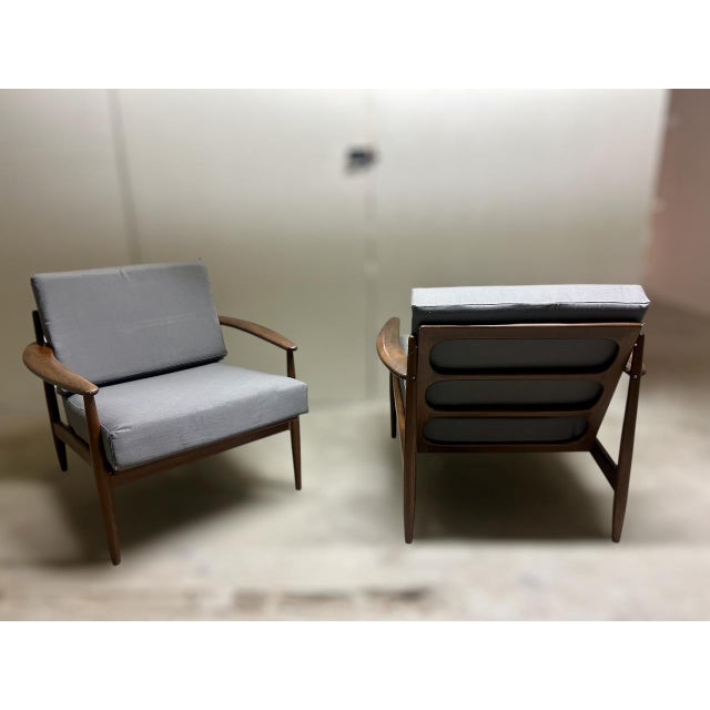 Grete Jalk Vintage Scandinavian Lounge Chairs by Grete Jalk for Poul Jeppesens Møbelfabrik, 1960s, Set of 2 For Sale - Image 4 of 12