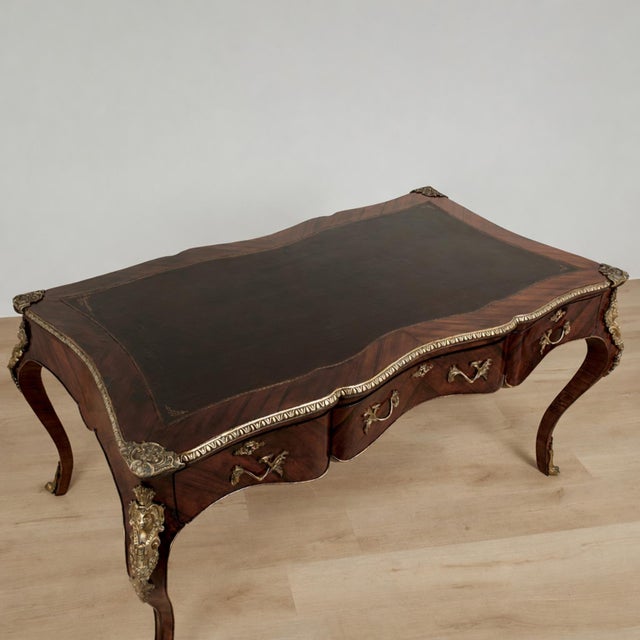 Antique French Louis XV Style Bureau Plat or Desk For Sale In West Palm - Image 6 of 18