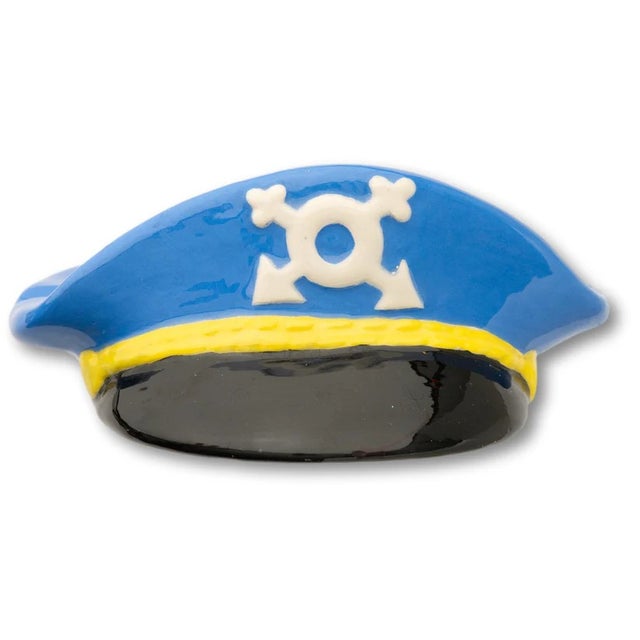 Sz: 6 5/8" x 6 5/8" x 3"H