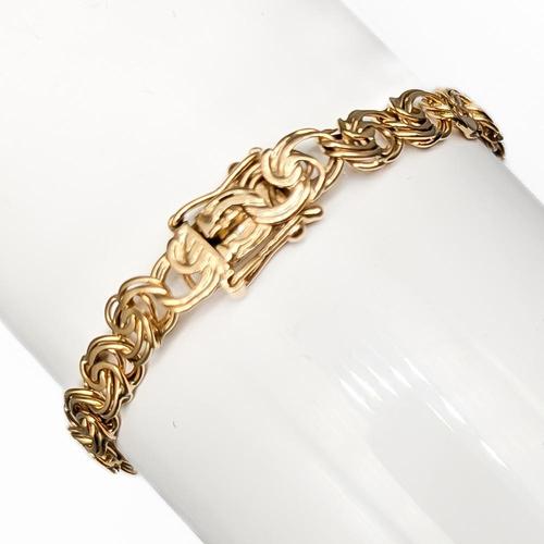 Fantasy Link in 18 Karat Gold For Sale - Image 3 of 4